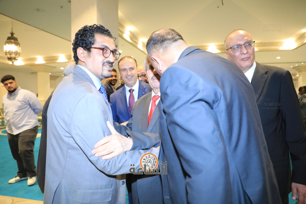 Madar Al-Saa Images 0.6839975304986415