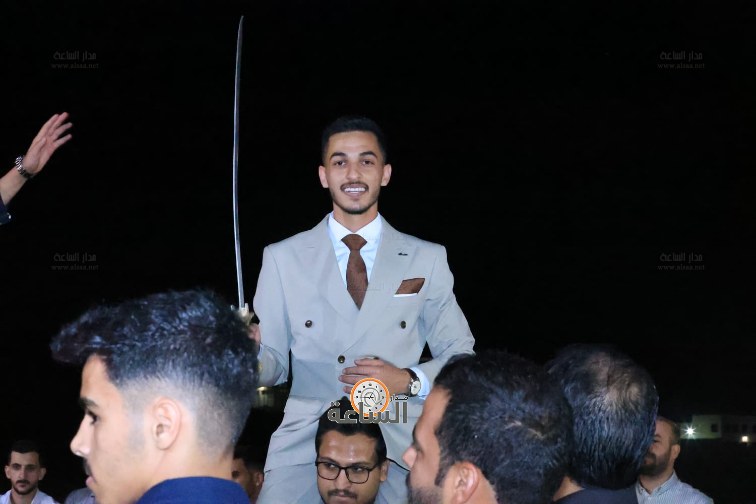 Madar Al-Saa Images 0.671466075484171