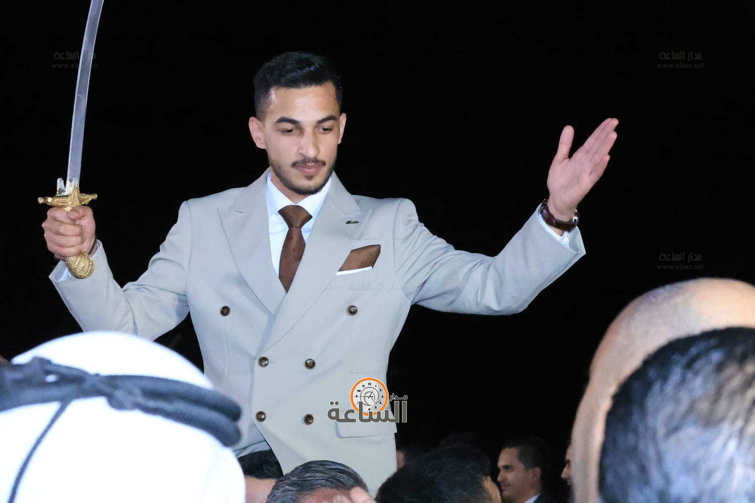 Madar Al-Saa Images 0.5822905322465866