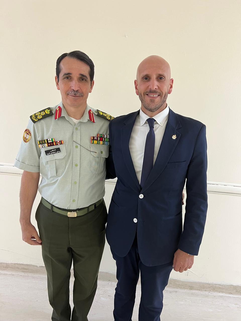 Madar Al-Saa Images 0.733115078747921