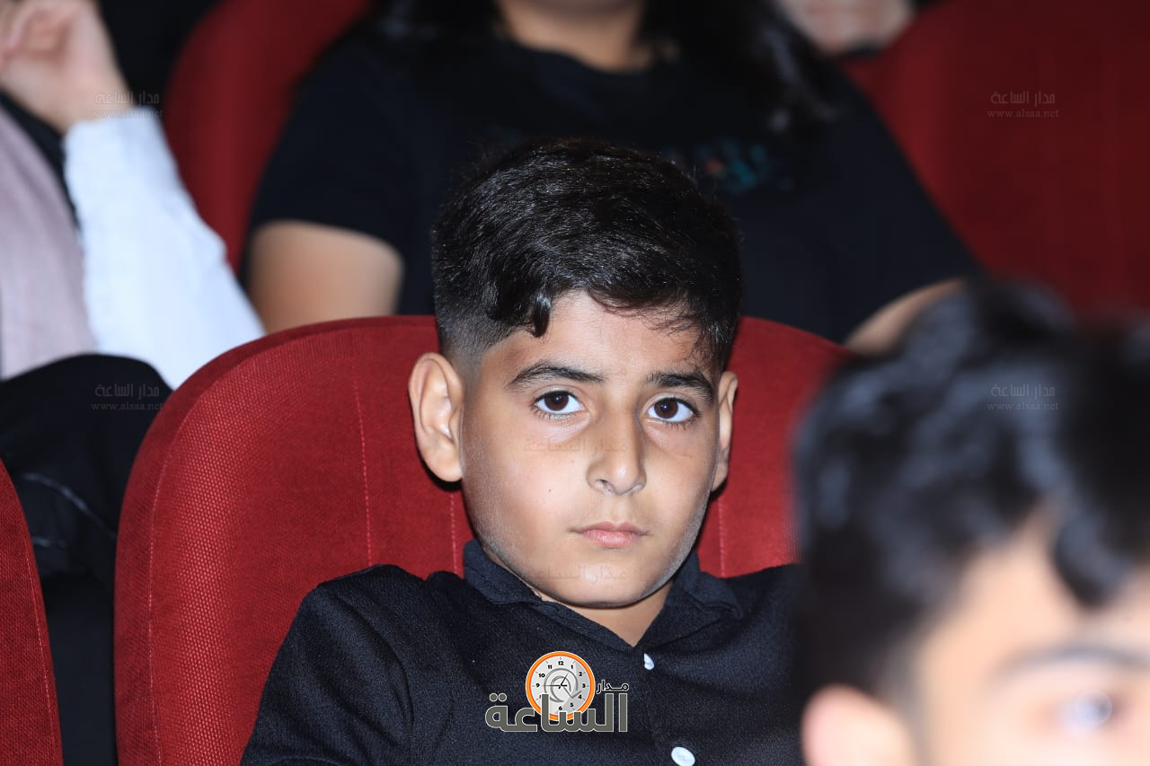 Madar Al-Saa Images 0.42849537441559793