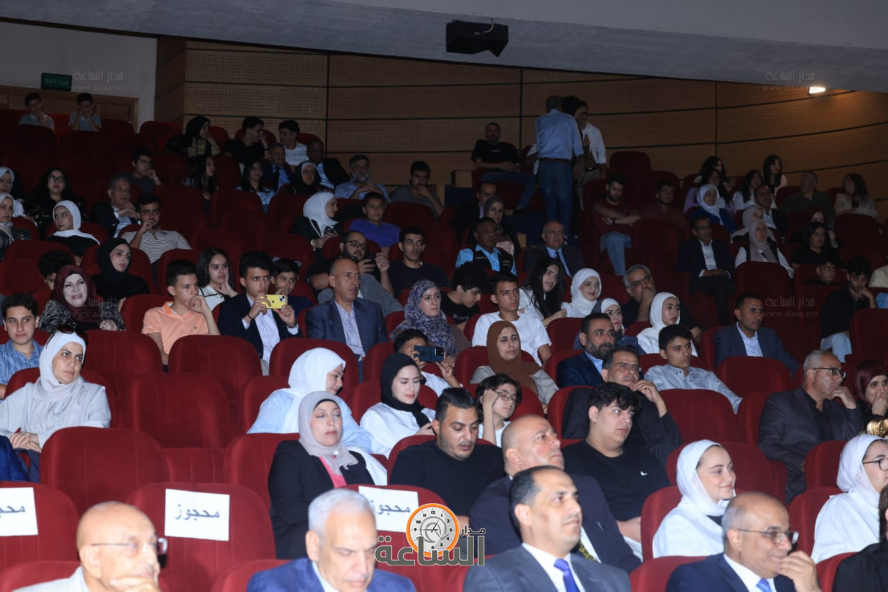 Madar Al-Saa Images 0.5000365890735974