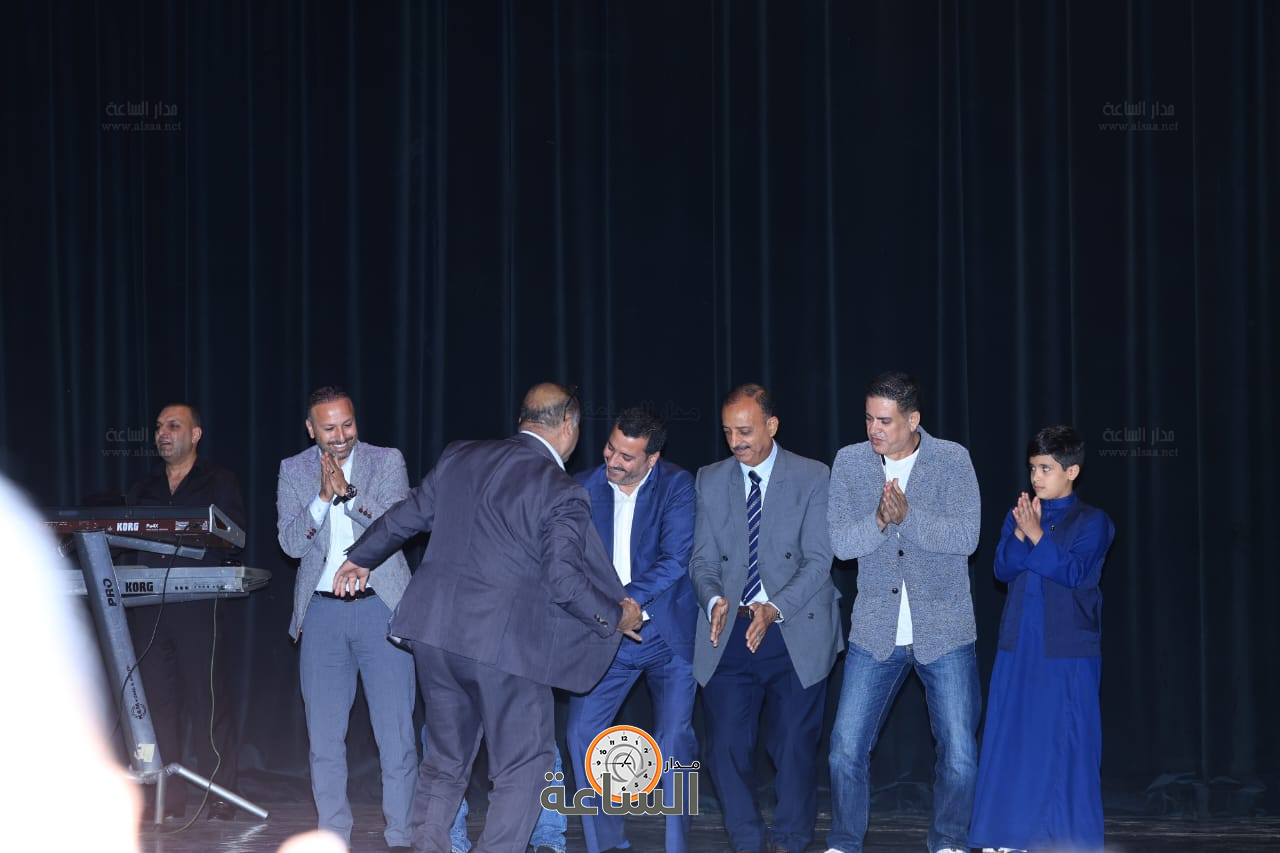 Madar Al-Saa Images 0.19437252312731568