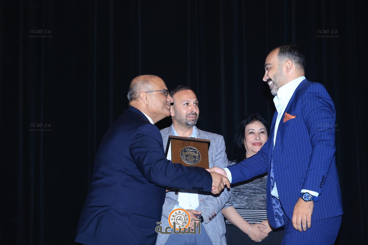 Madar Al-Saa Images 0.44568180590676554