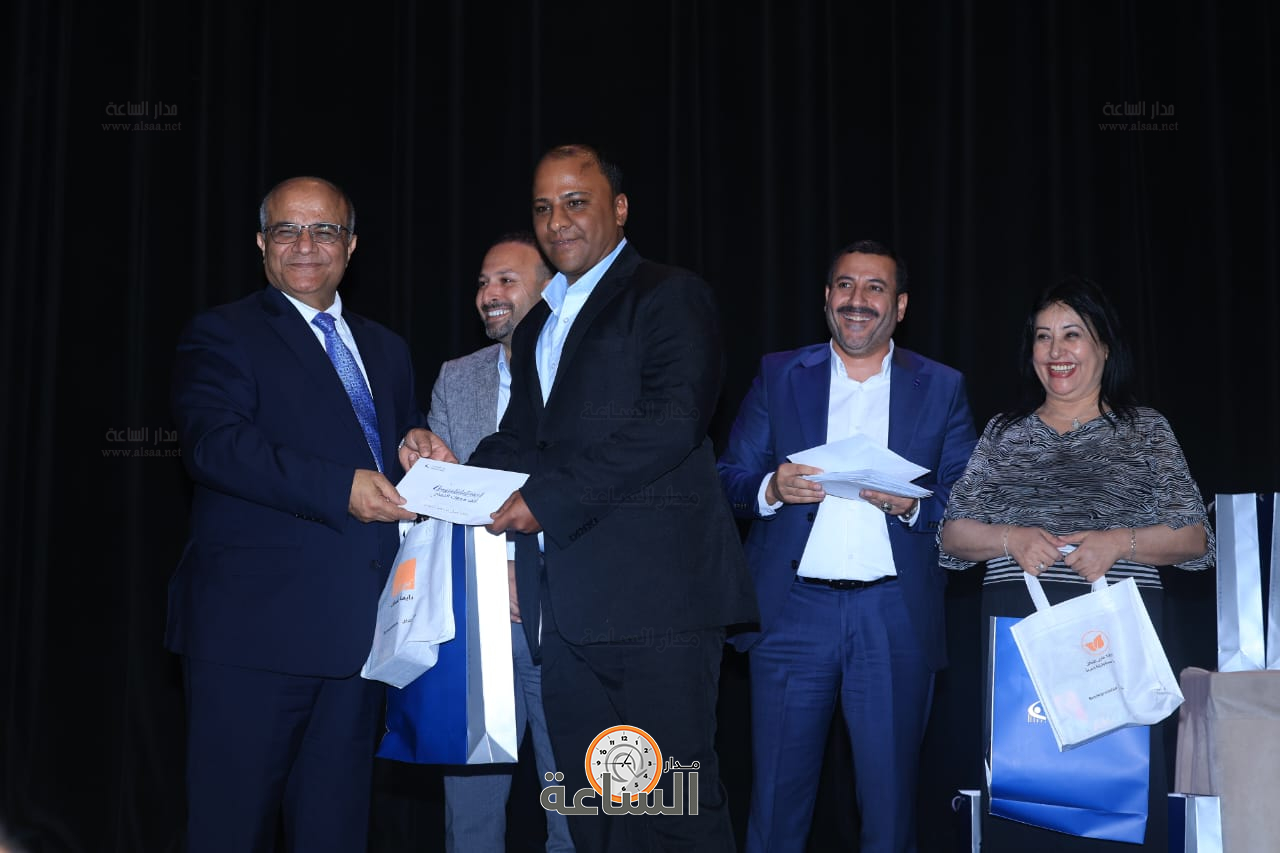 Madar Al-Saa Images 0.9242847070389819