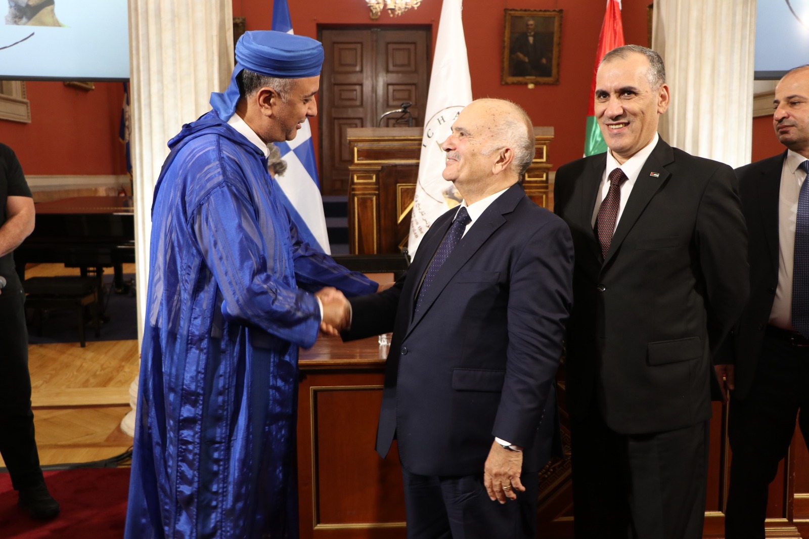 Madar Al-Saa Images 0.27142074105977