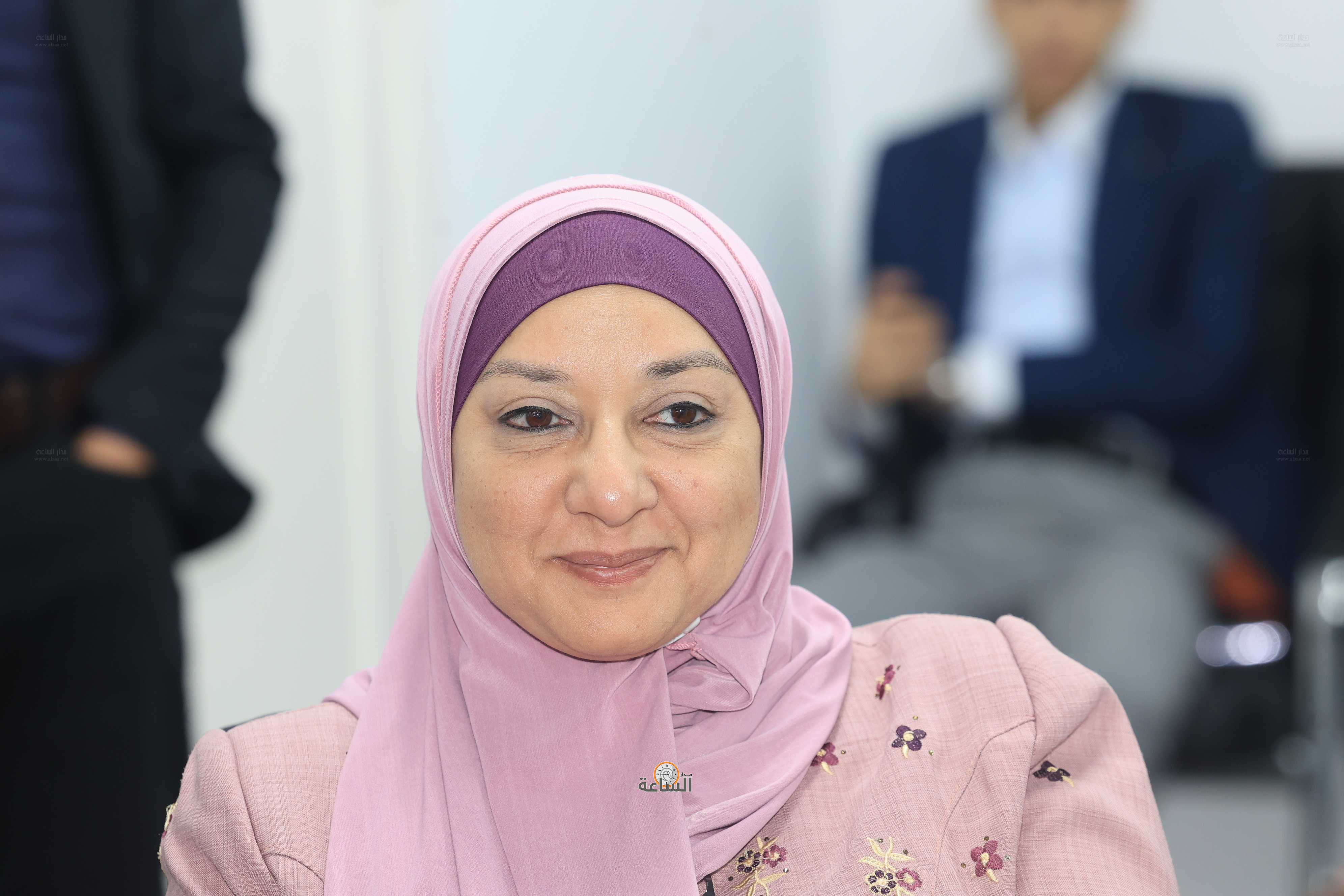 Madar Al-Saa Images 0.13016328658769727