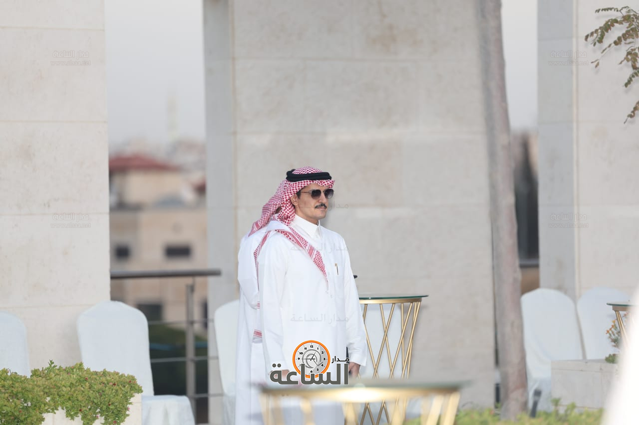 Madar Al-Saa Images 0.4785645362195532