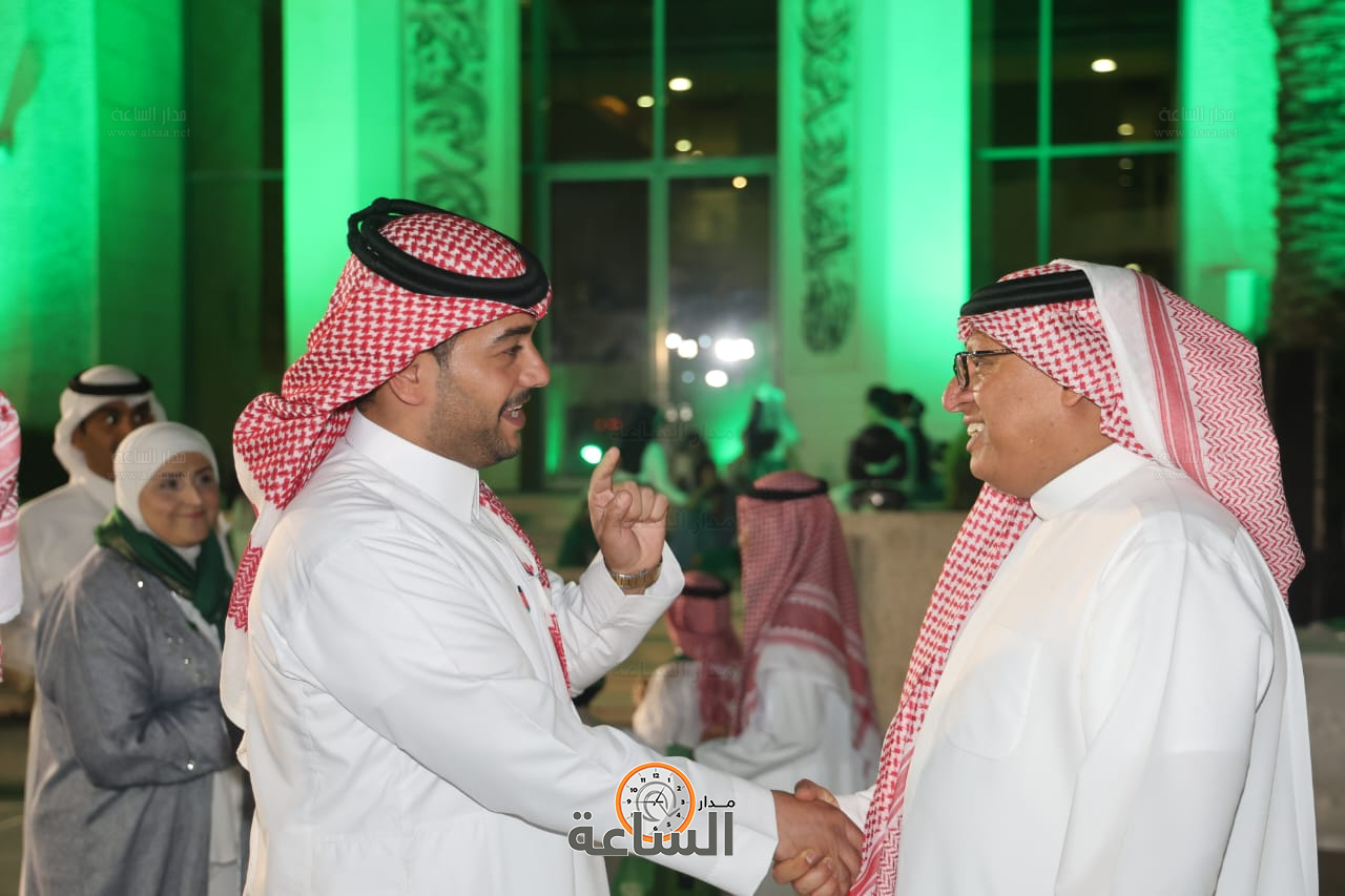 Madar Al-Saa Images 0.6502163889189271