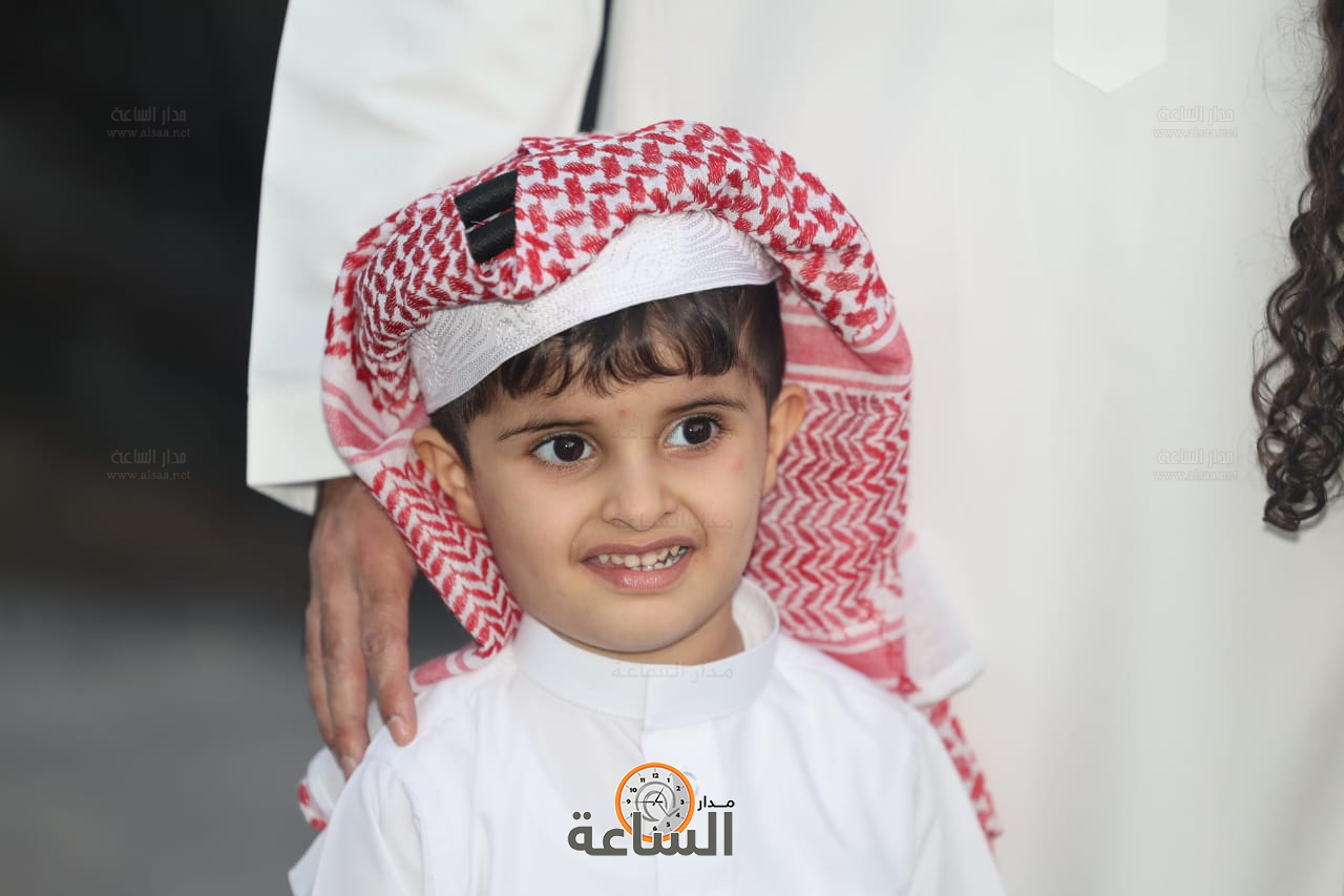 Madar Al-Saa Images 0.3744299167940842