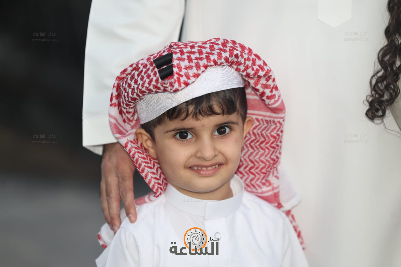 Madar Al-Saa Images 0.11281481566260354