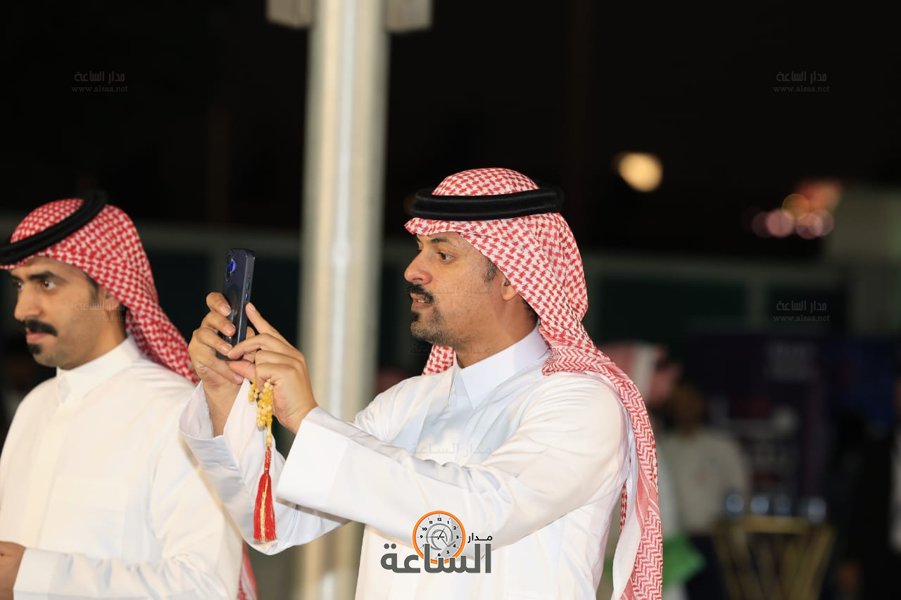 Madar Al-Saa Images 0.8836123776579561