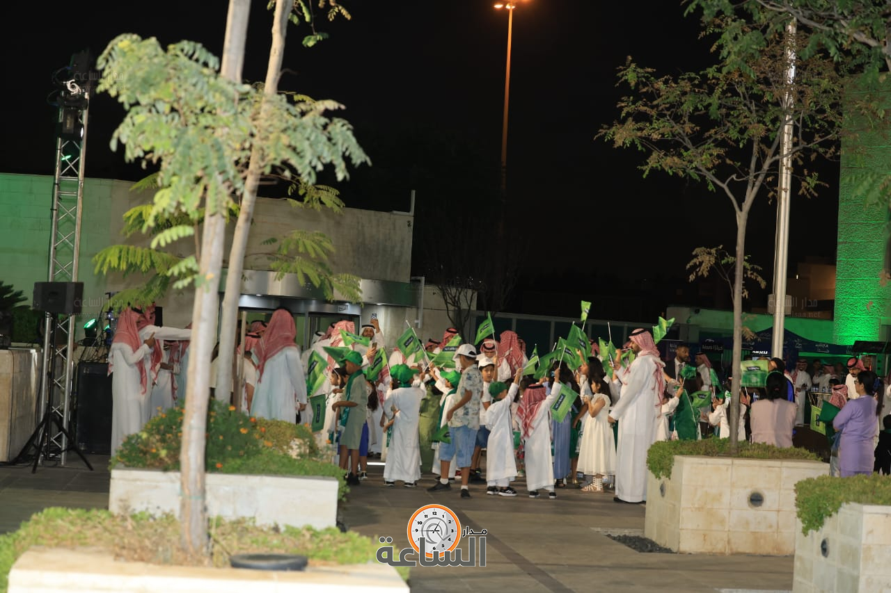 Madar Al-Saa Images 0.9929889702650397