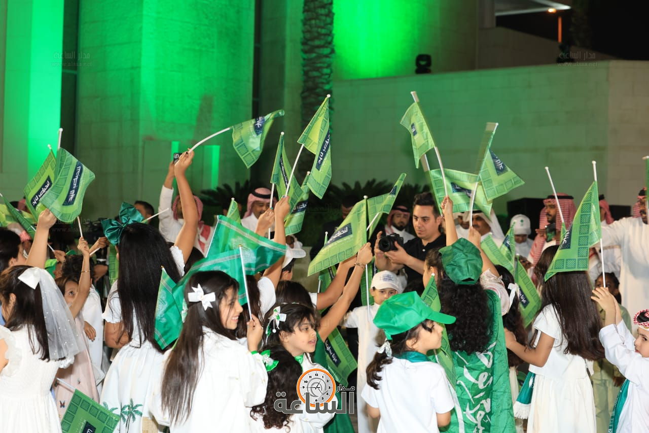 Madar Al-Saa Images 0.2758010803337242