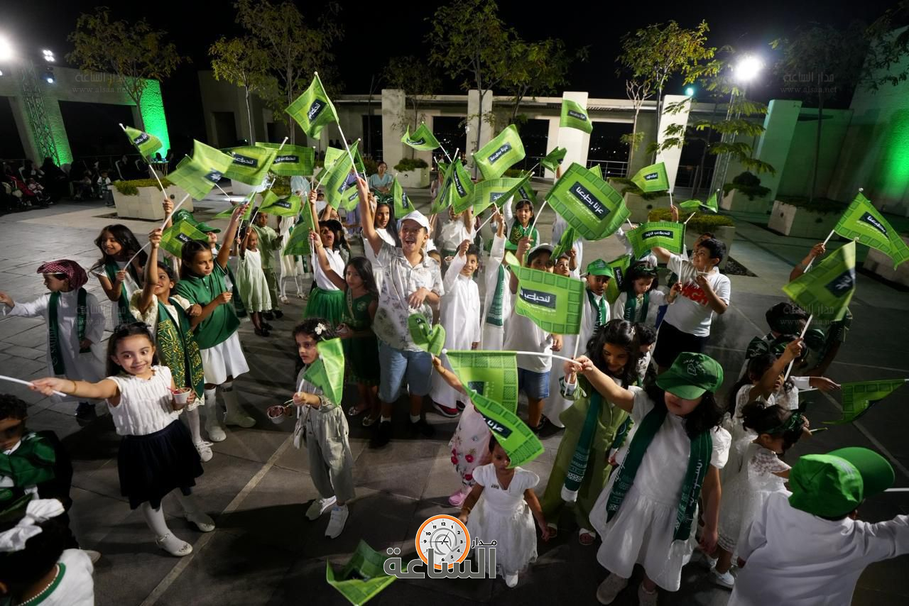 Madar Al-Saa Images 0.2132599260830752