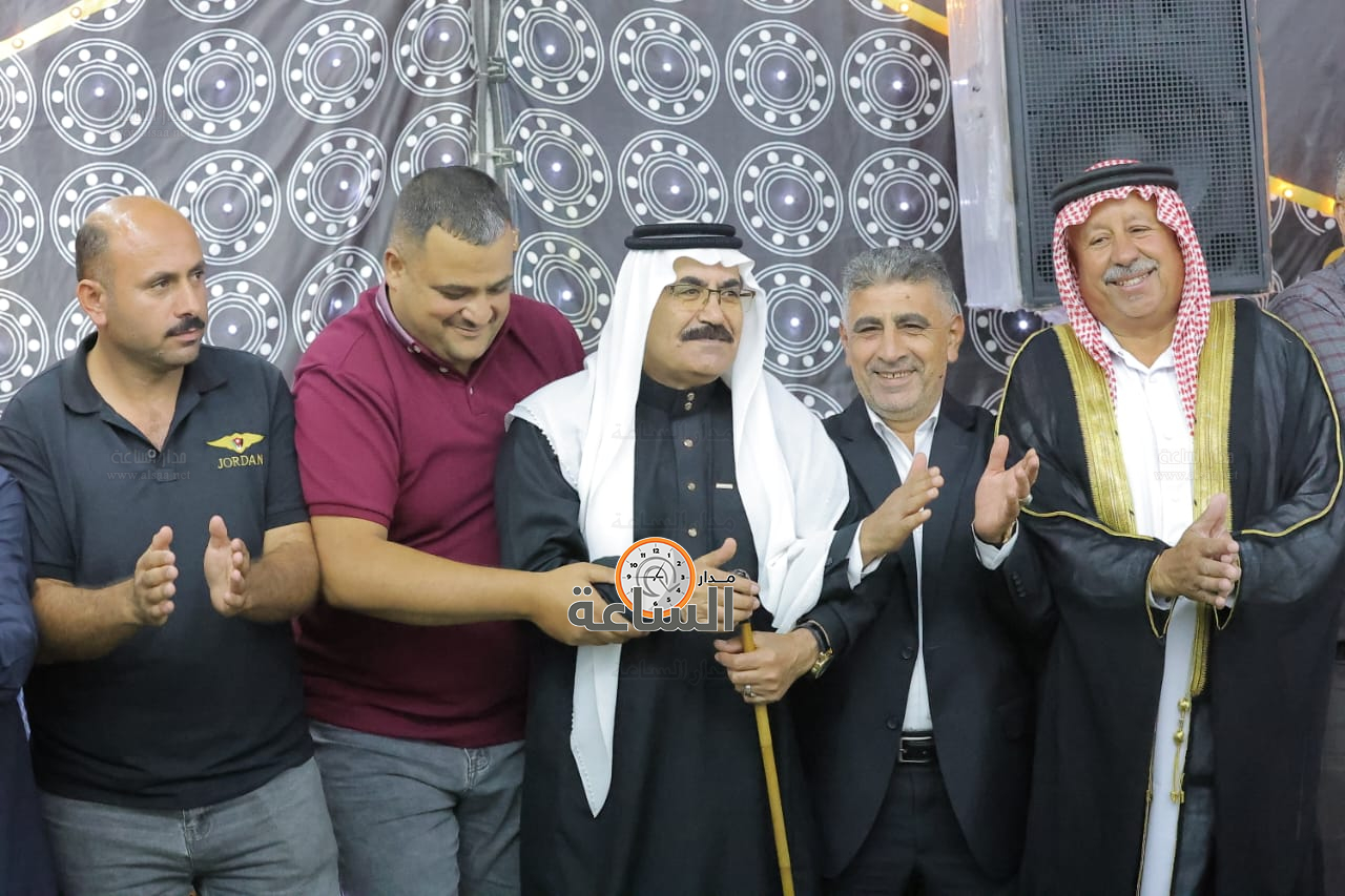 Madar Al-Saa Images 0.06374995022519814