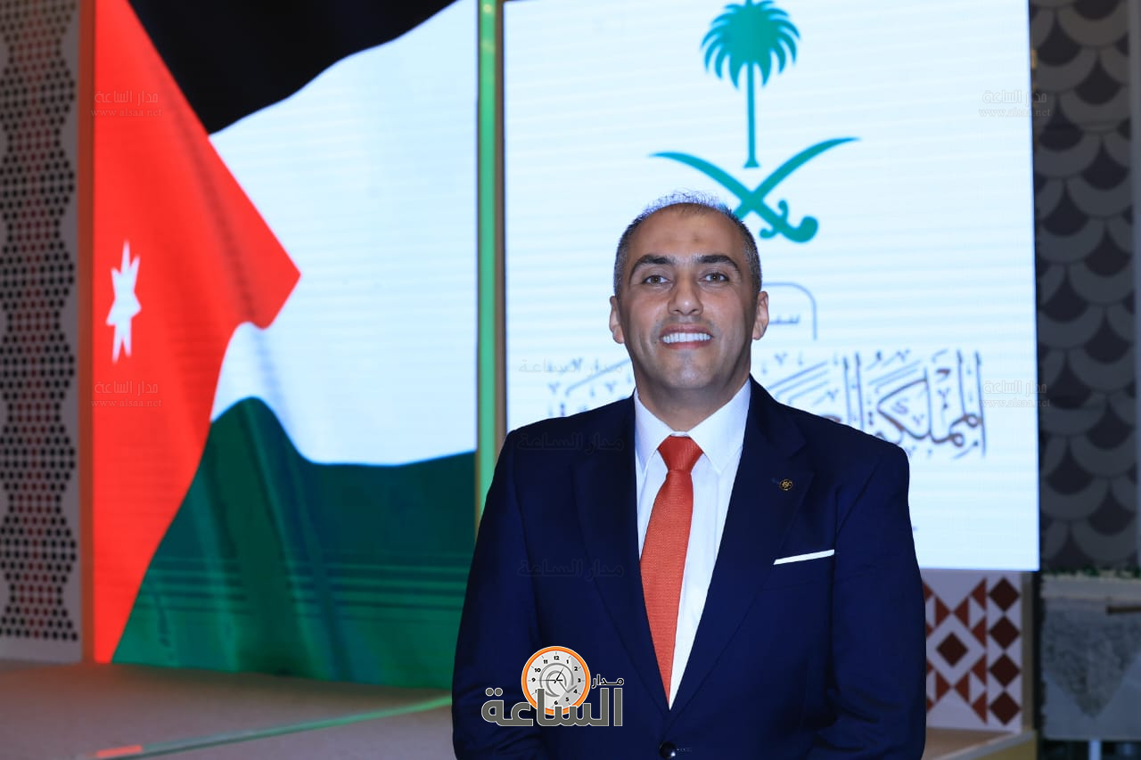 Madar Al-Saa Images 0.8355955763558247