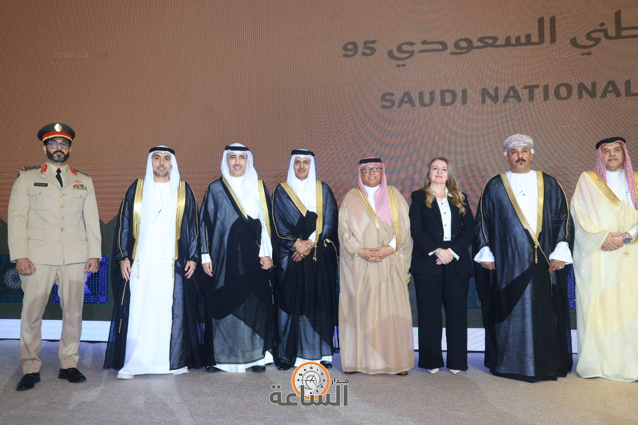 Madar Al-Saa Images 0.253269044642378