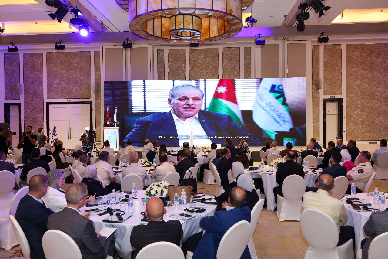 Madar Al-Saa Images 0.2267722337363498