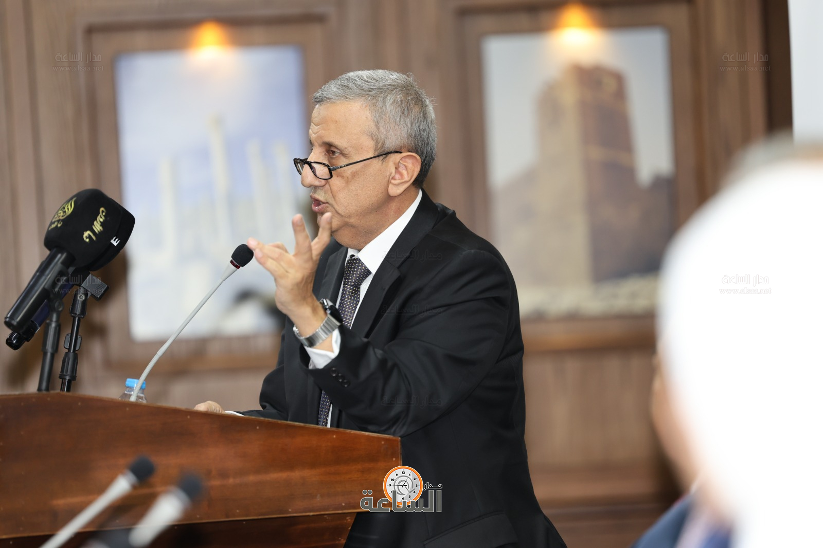 Madar Al-Saa Images 0.9938829365898068