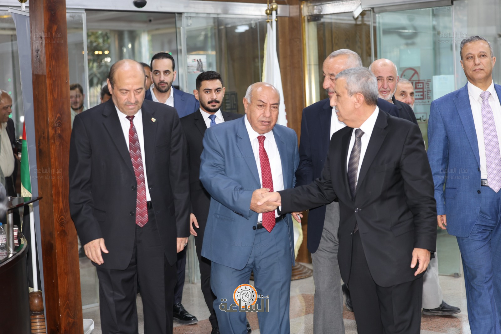 Madar Al-Saa Images 0.861918343696018