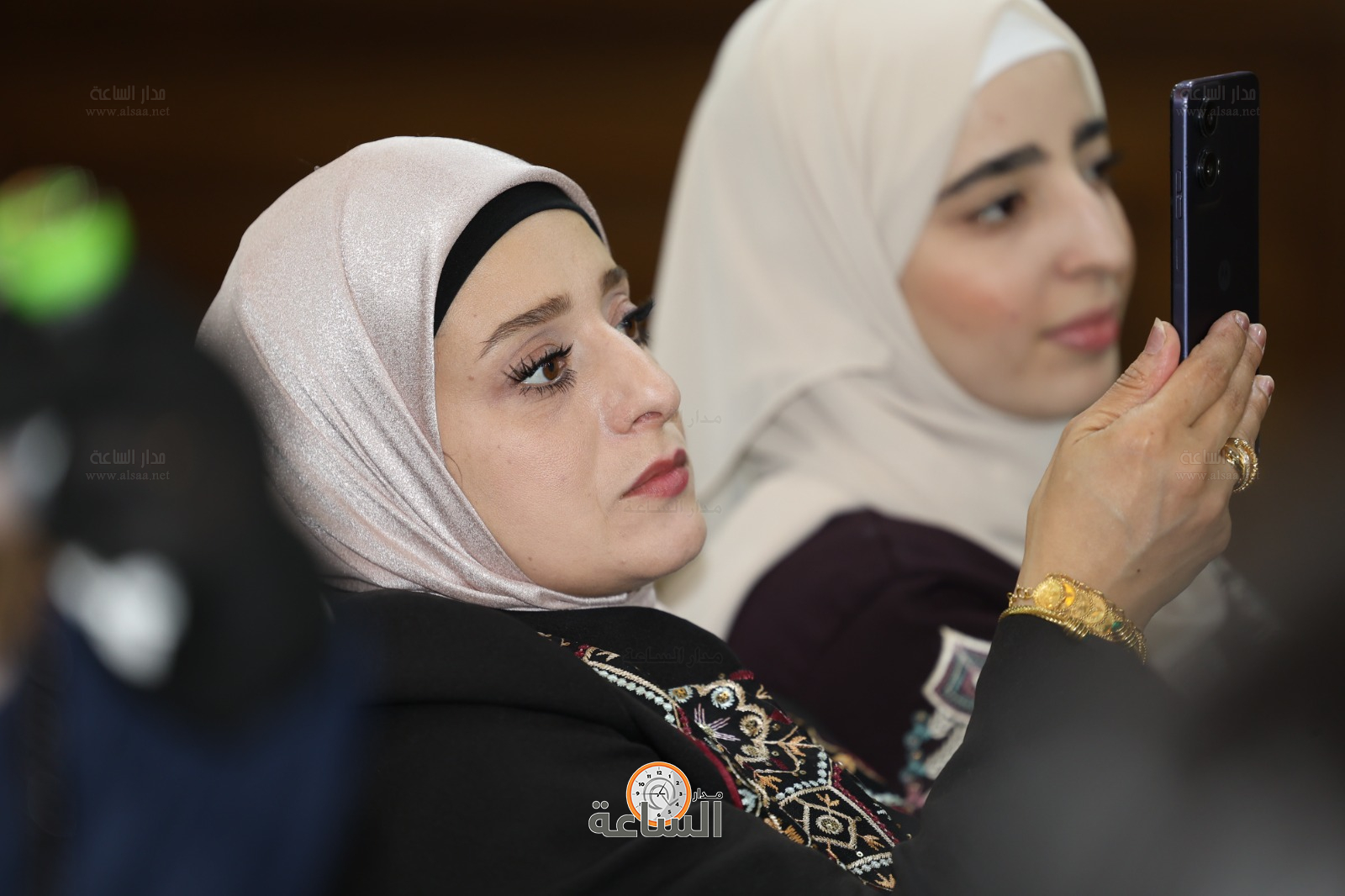 Madar Al-Saa Images 0.39745118119687606