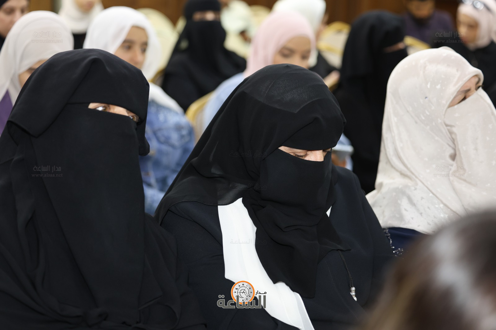 Madar Al-Saa Images 0.727315318485009