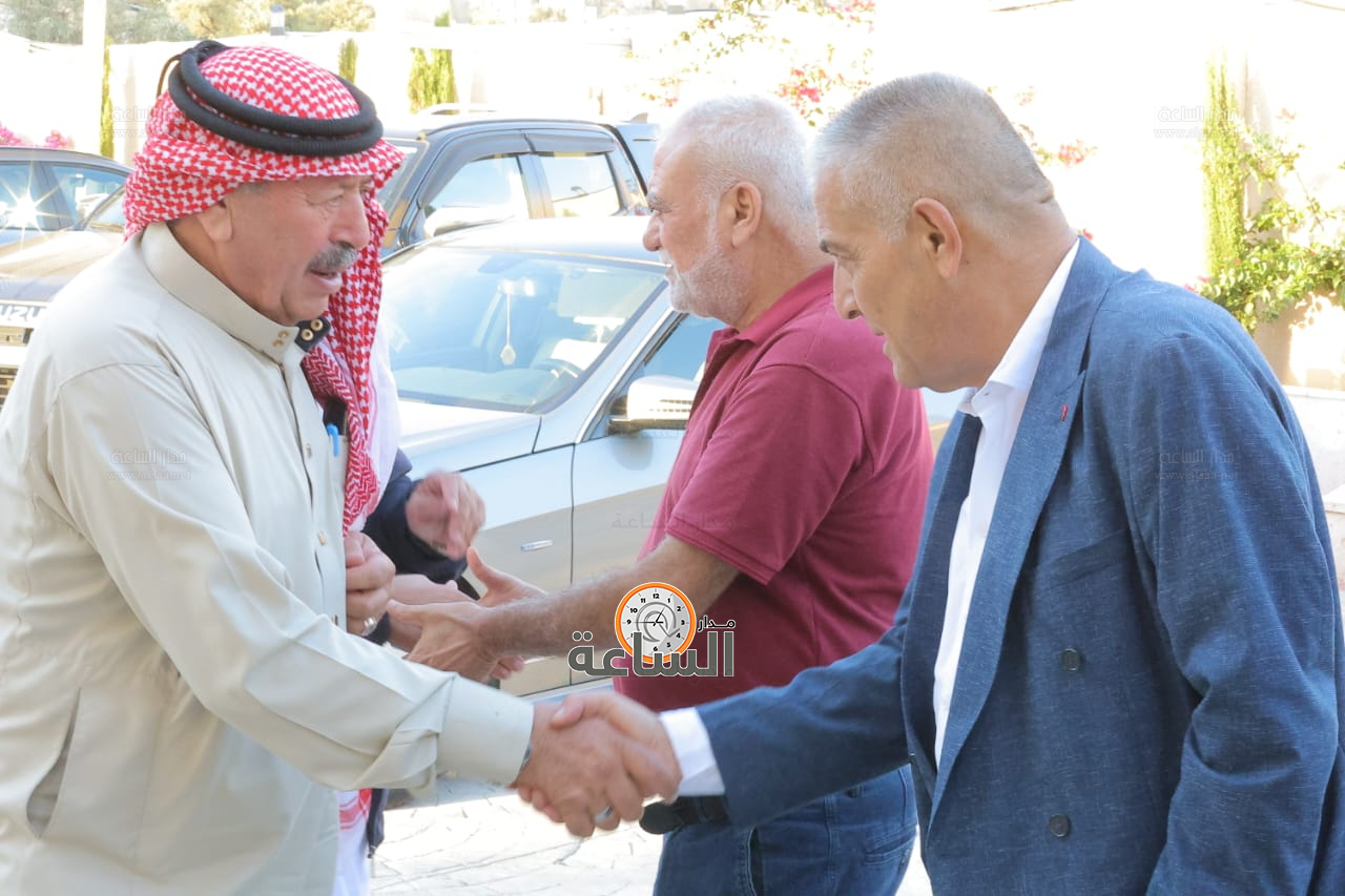 Madar Al-Saa Images 0.833332625621582