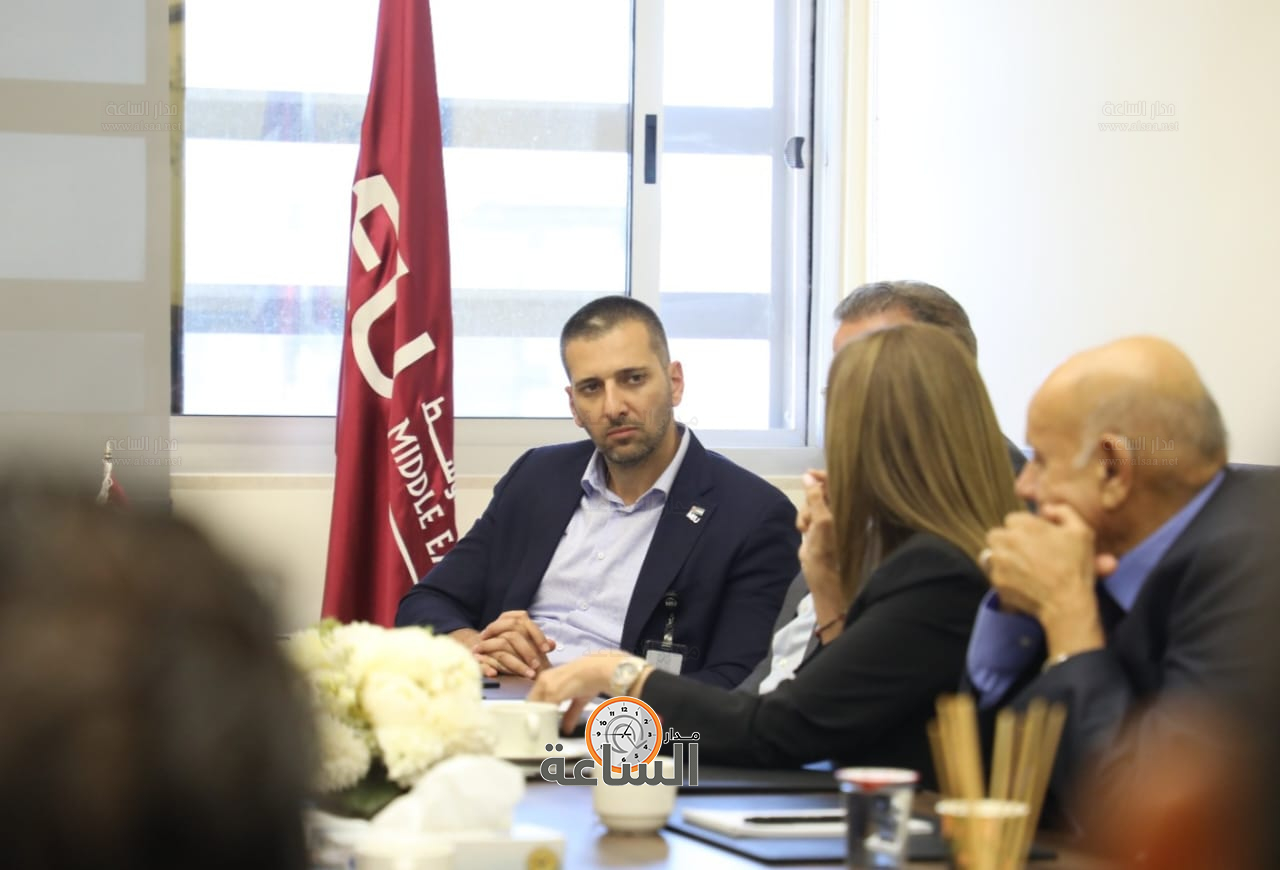 Madar Al-Saa Images 0.4182050943689438