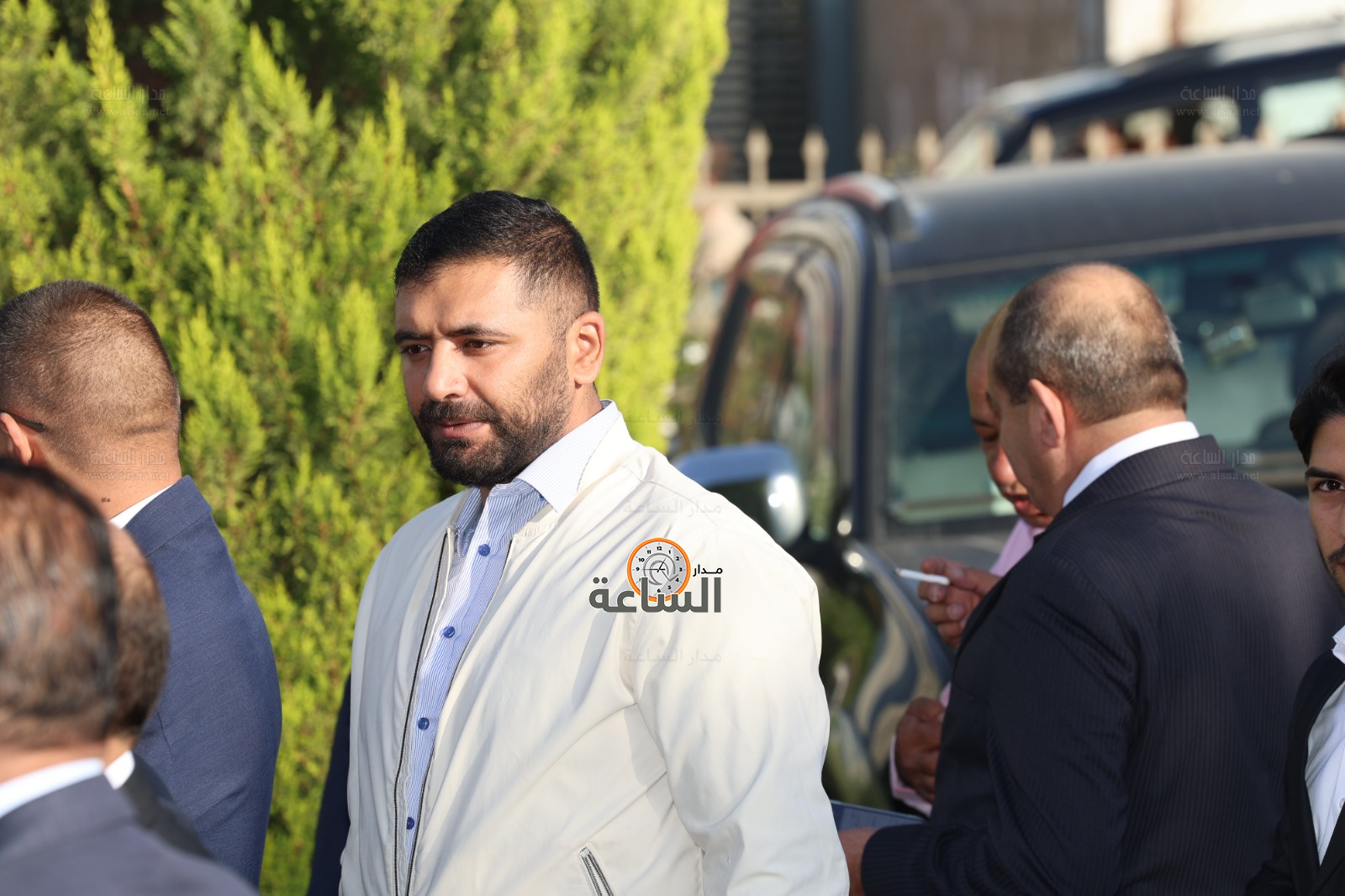 Madar Al-Saa Images 0.9832964621154876