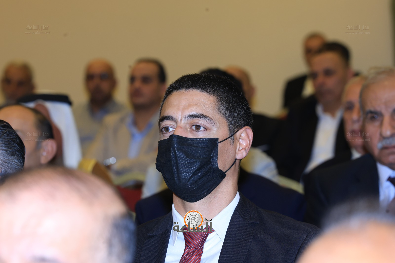 Madar Al-Saa Images 0.7457995721165139