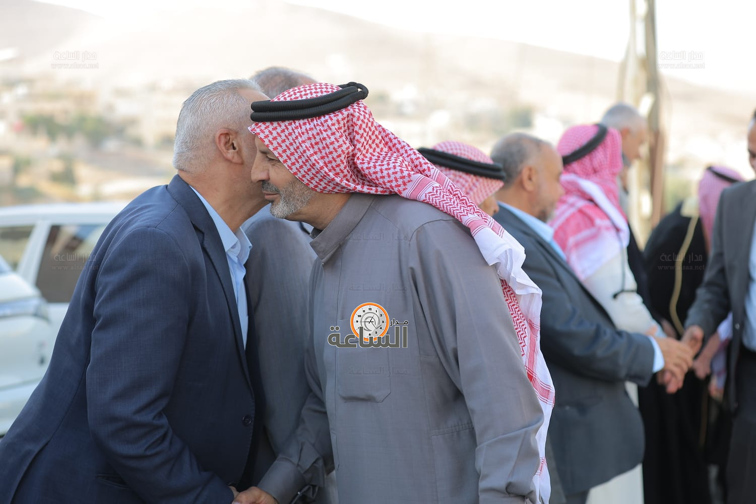 Madar Al-Saa Images 0.8794491886975997