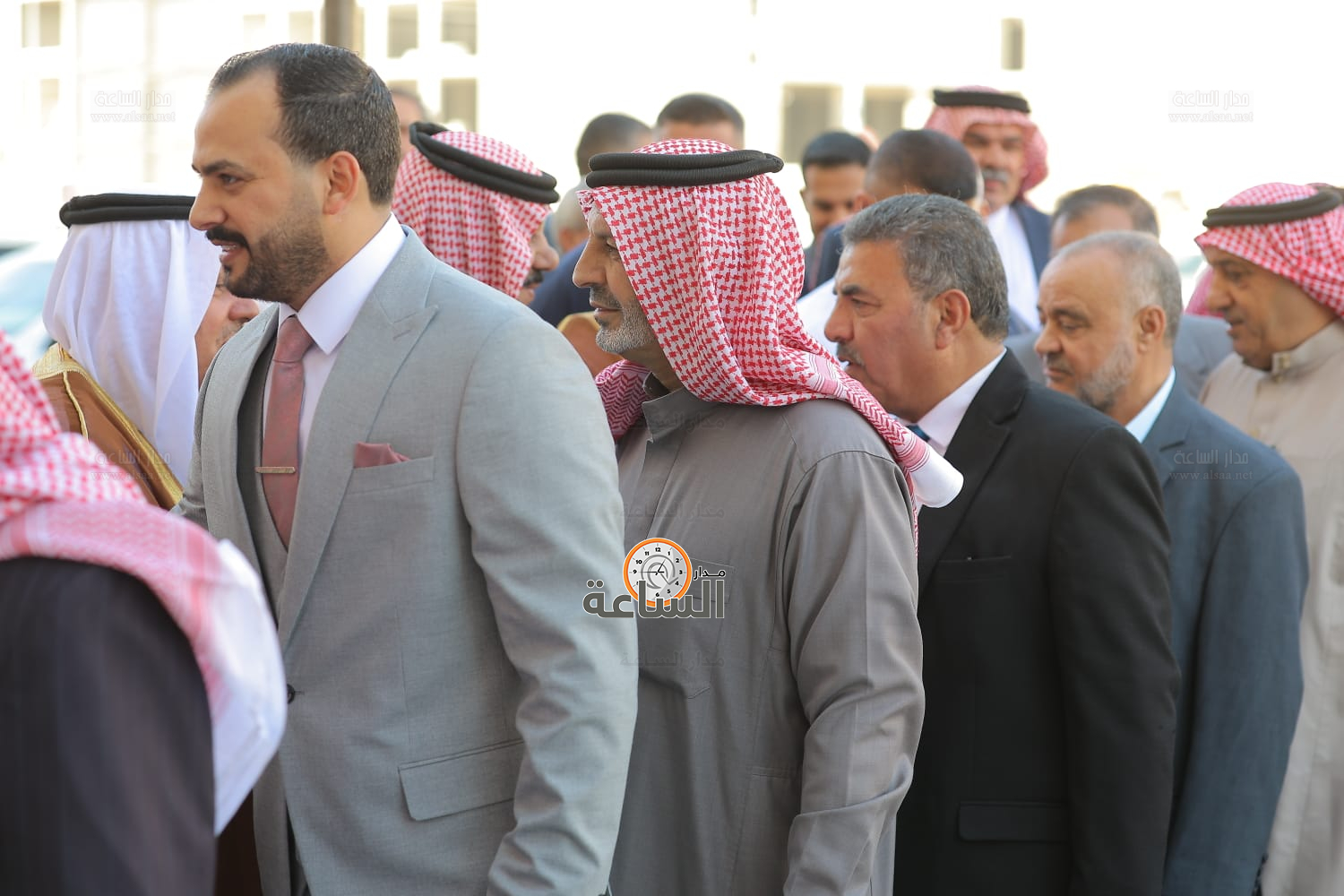 Madar Al-Saa Images 0.5125972831623941