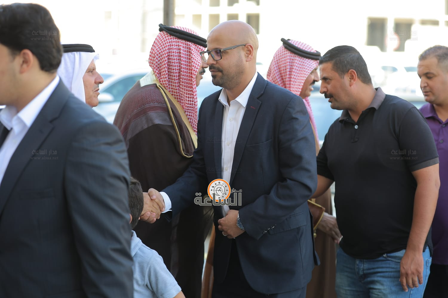 Madar Al-Saa Images 0.7585887403343482