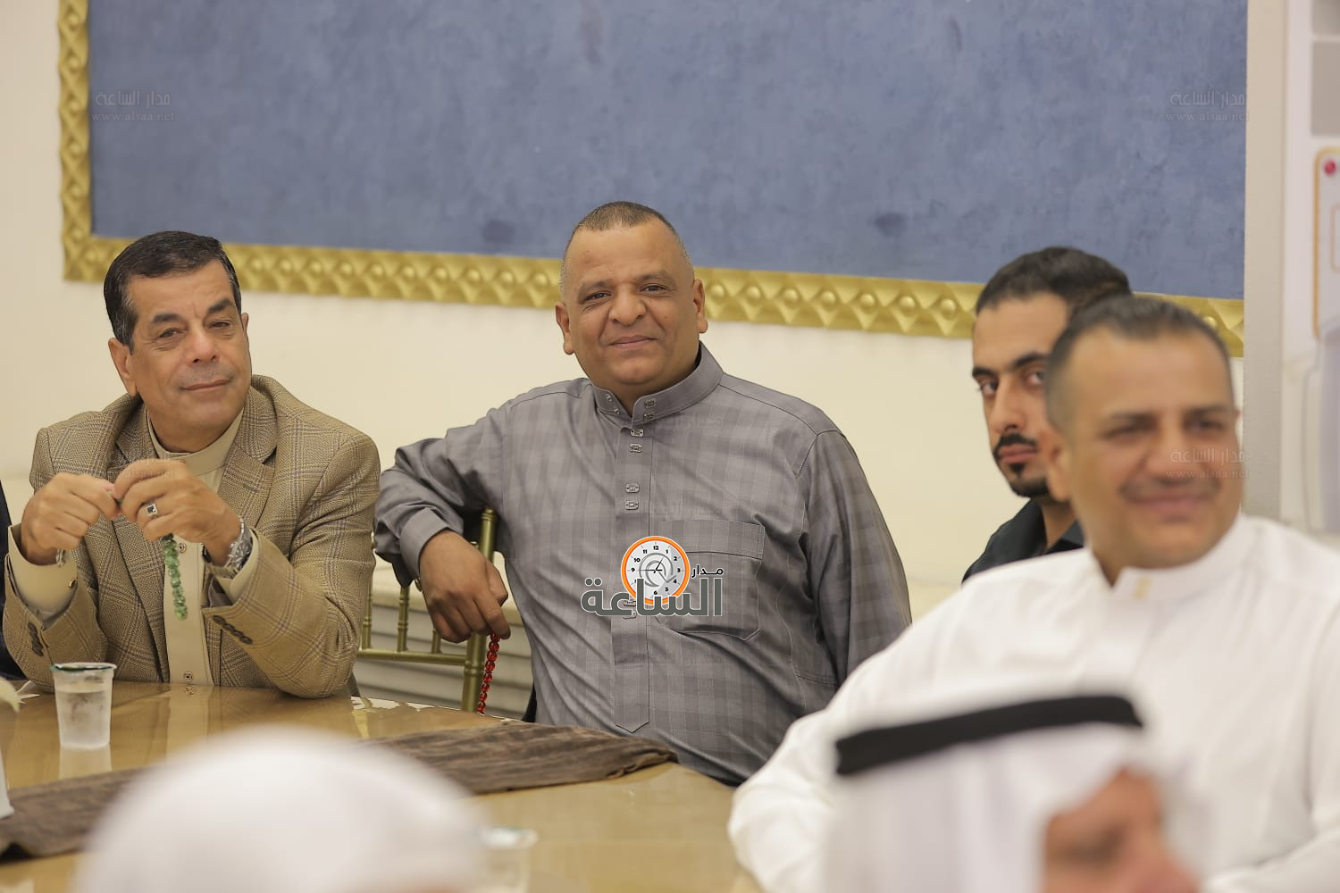 Madar Al-Saa Images 0.5652561964264856