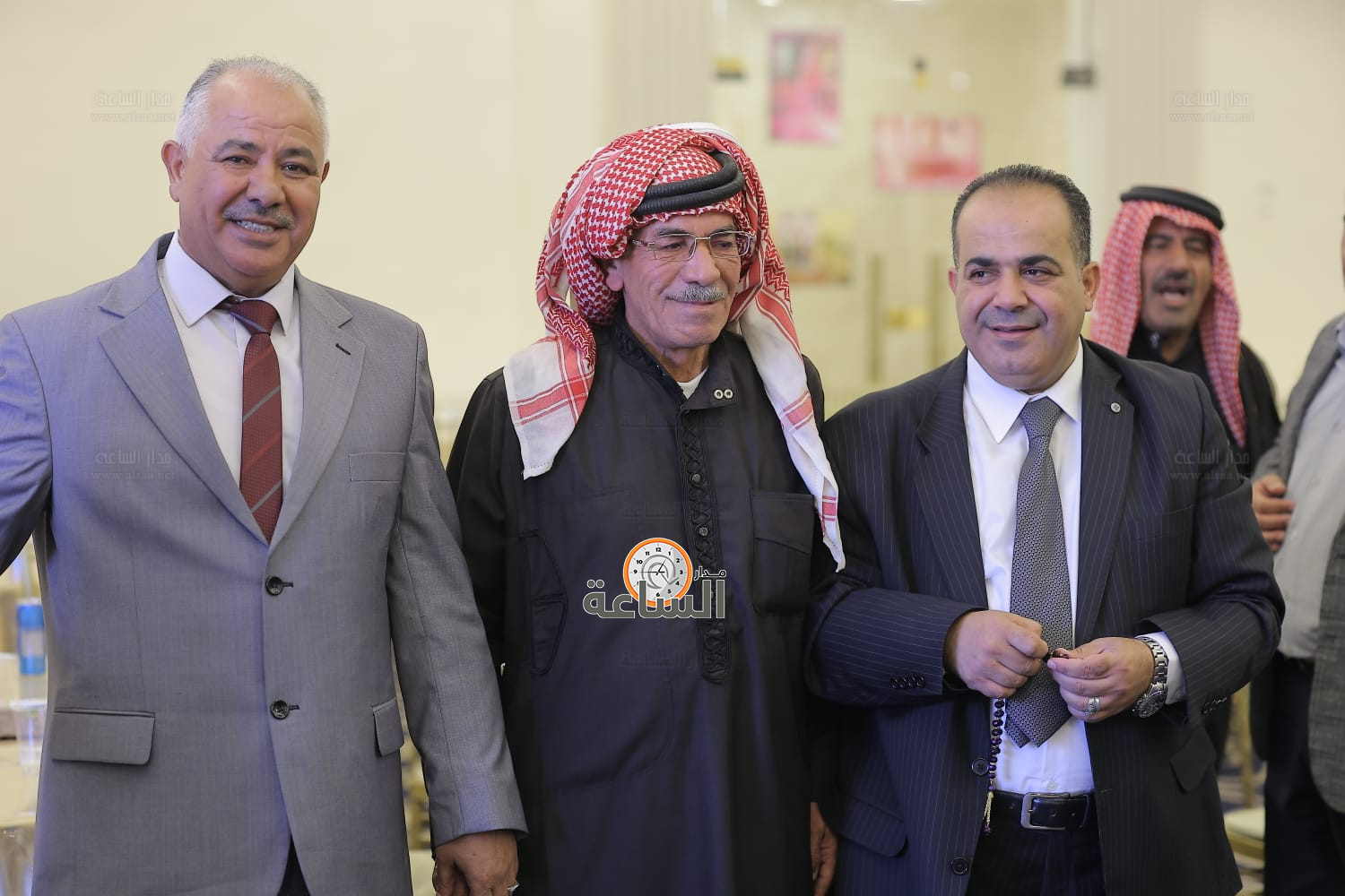 Madar Al-Saa Images 0.6374663574343298