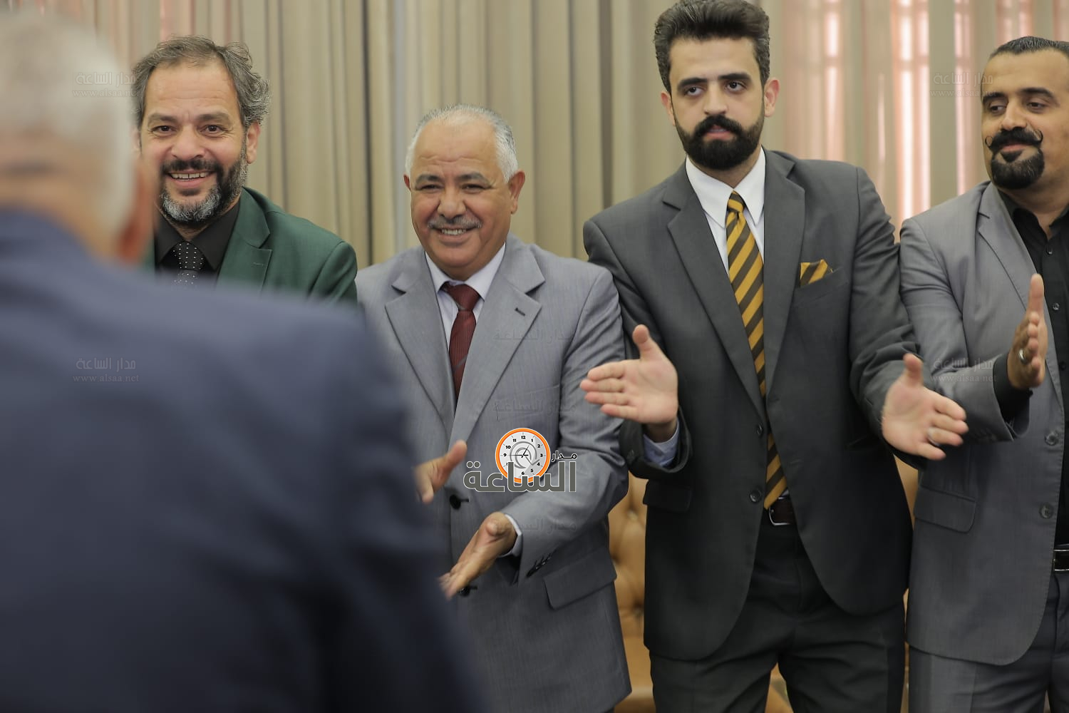 Madar Al-Saa Images 0.43101507843751363