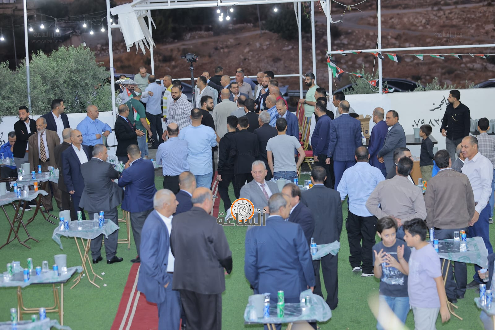 Madar Al-Saa Images 0.13499653631956476