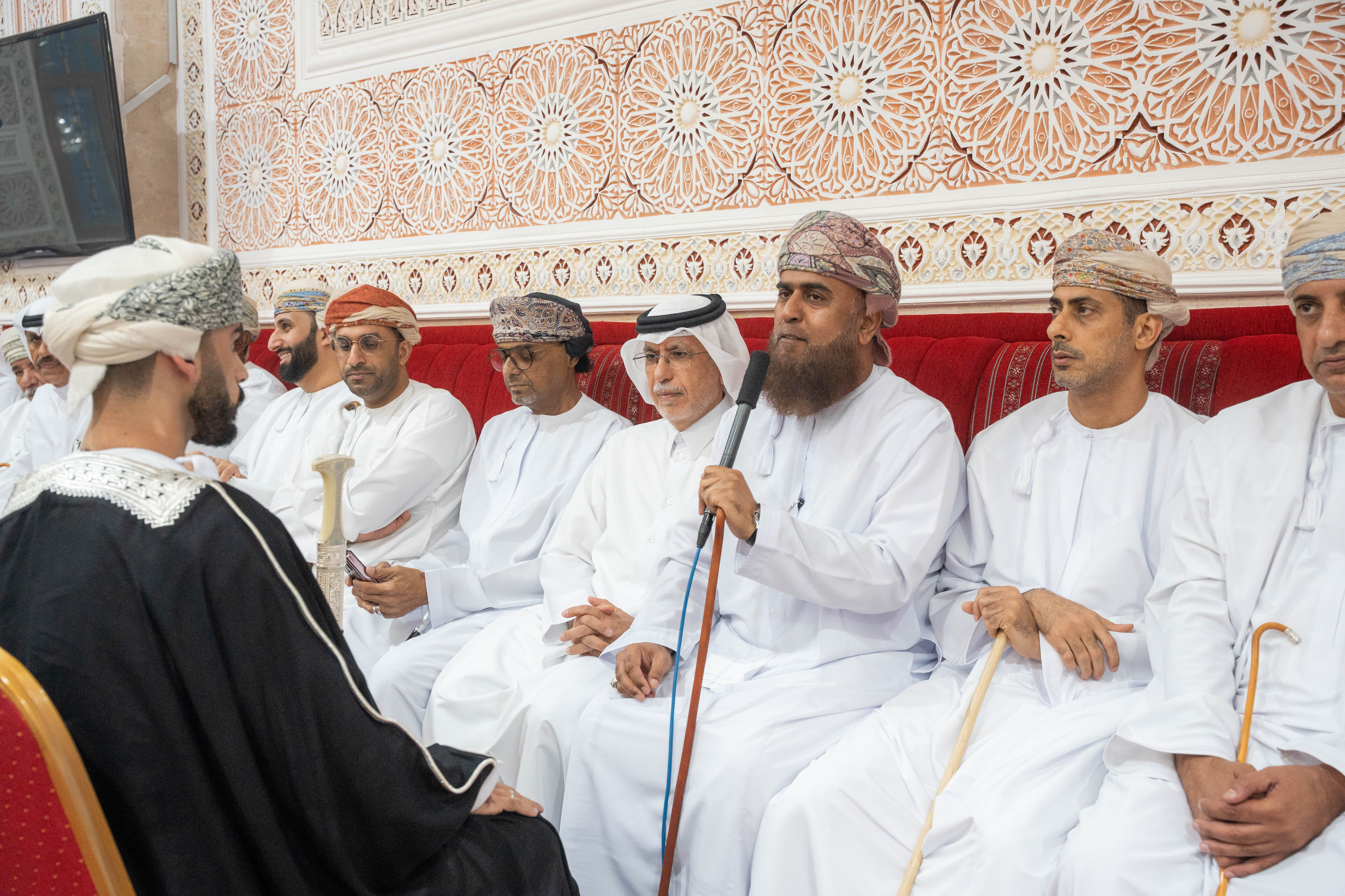 Madar Al-Saa Images 0.3878493521690537