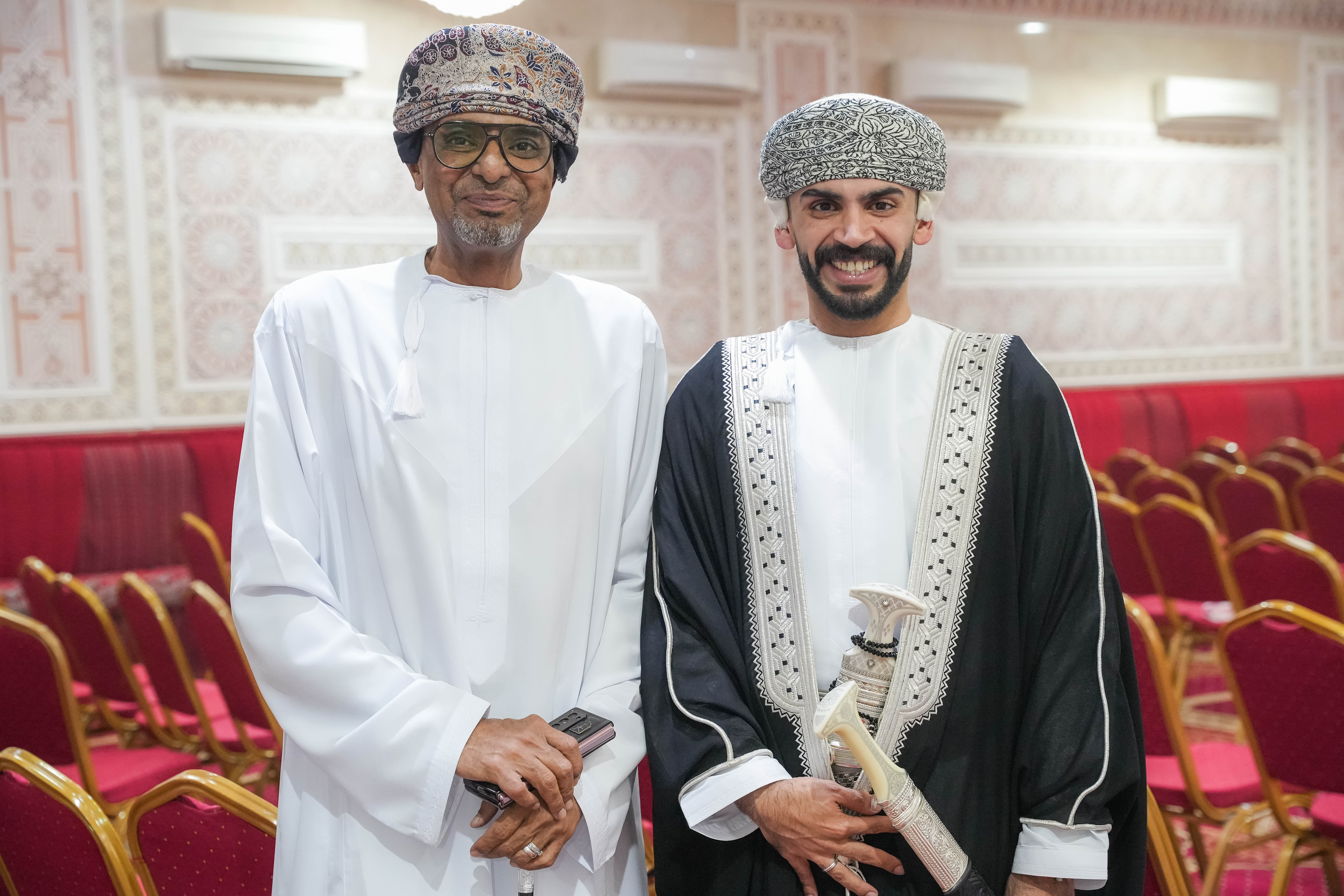 Madar Al-Saa Images 0.8400241715938259