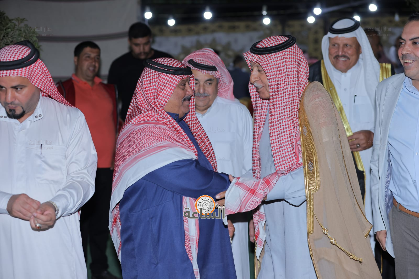 Madar Al-Saa Images 0.8048768321428641