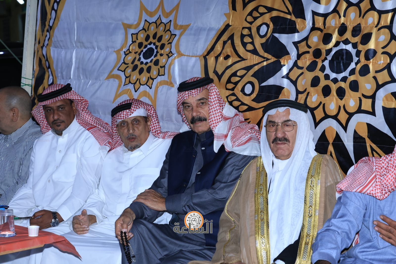 Madar Al-Saa Images 0.6524421831654954