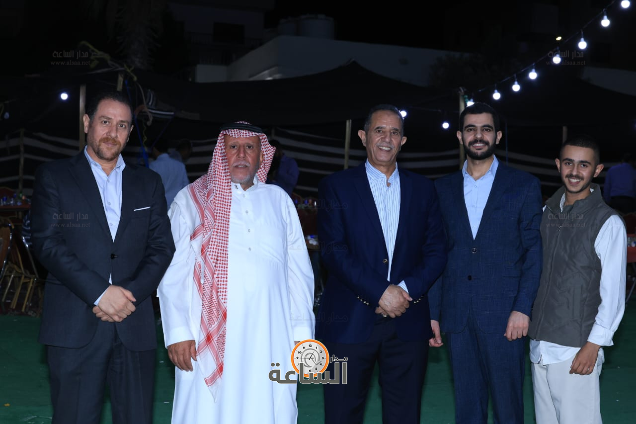 Madar Al-Saa Images 0.4508841335624886