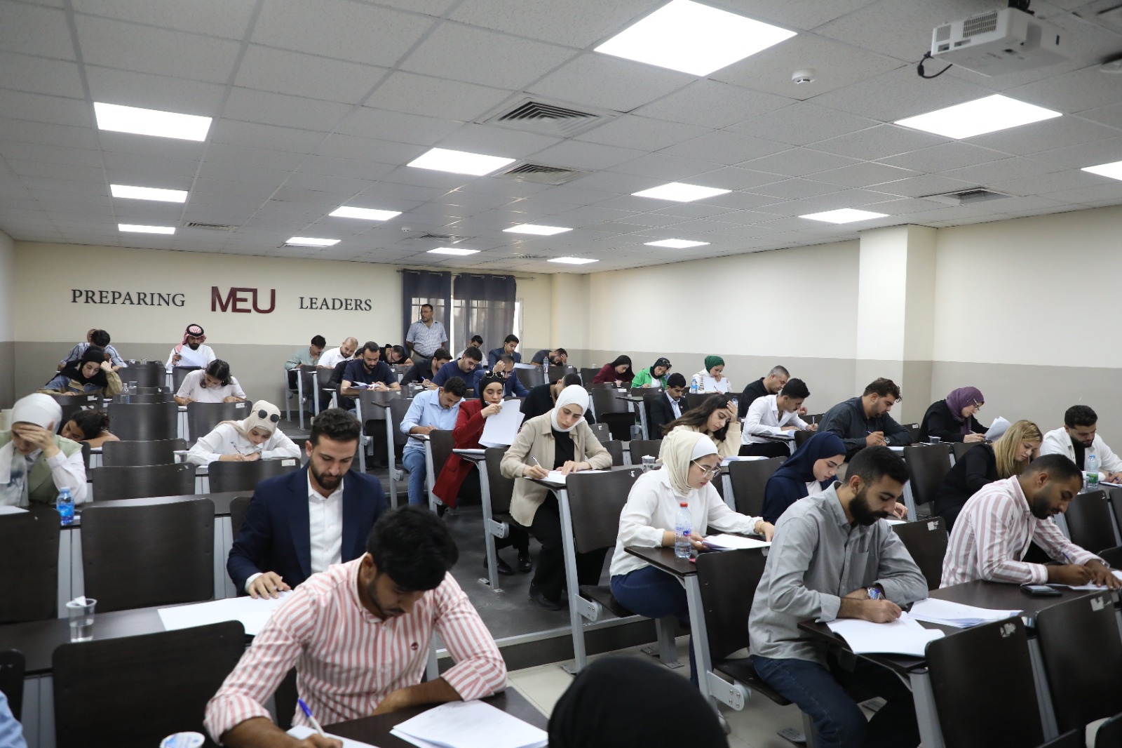 Madar Al-Saa Images 0.5948043241012809