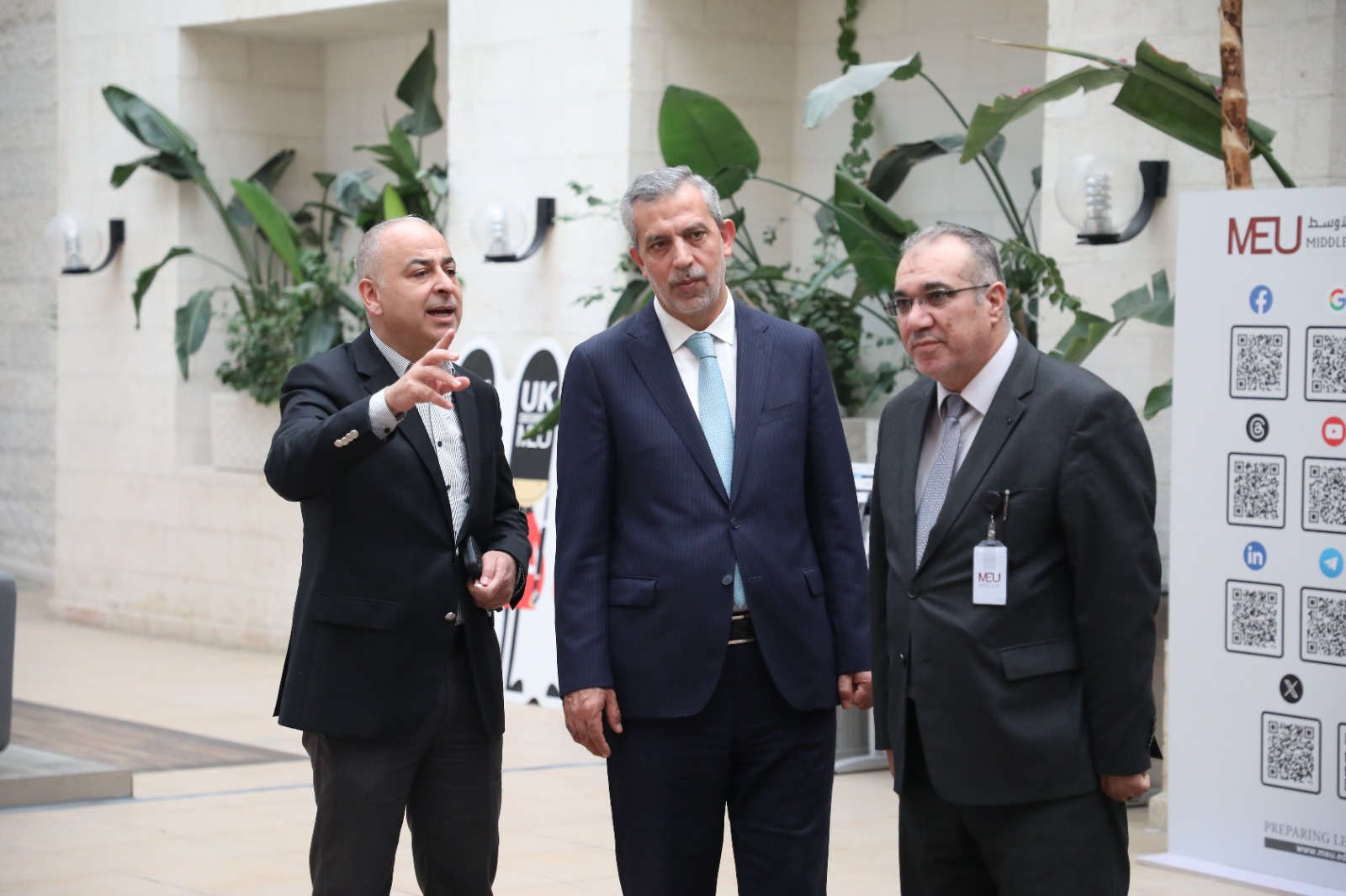 Madar Al-Saa Images 0.42348397452770414