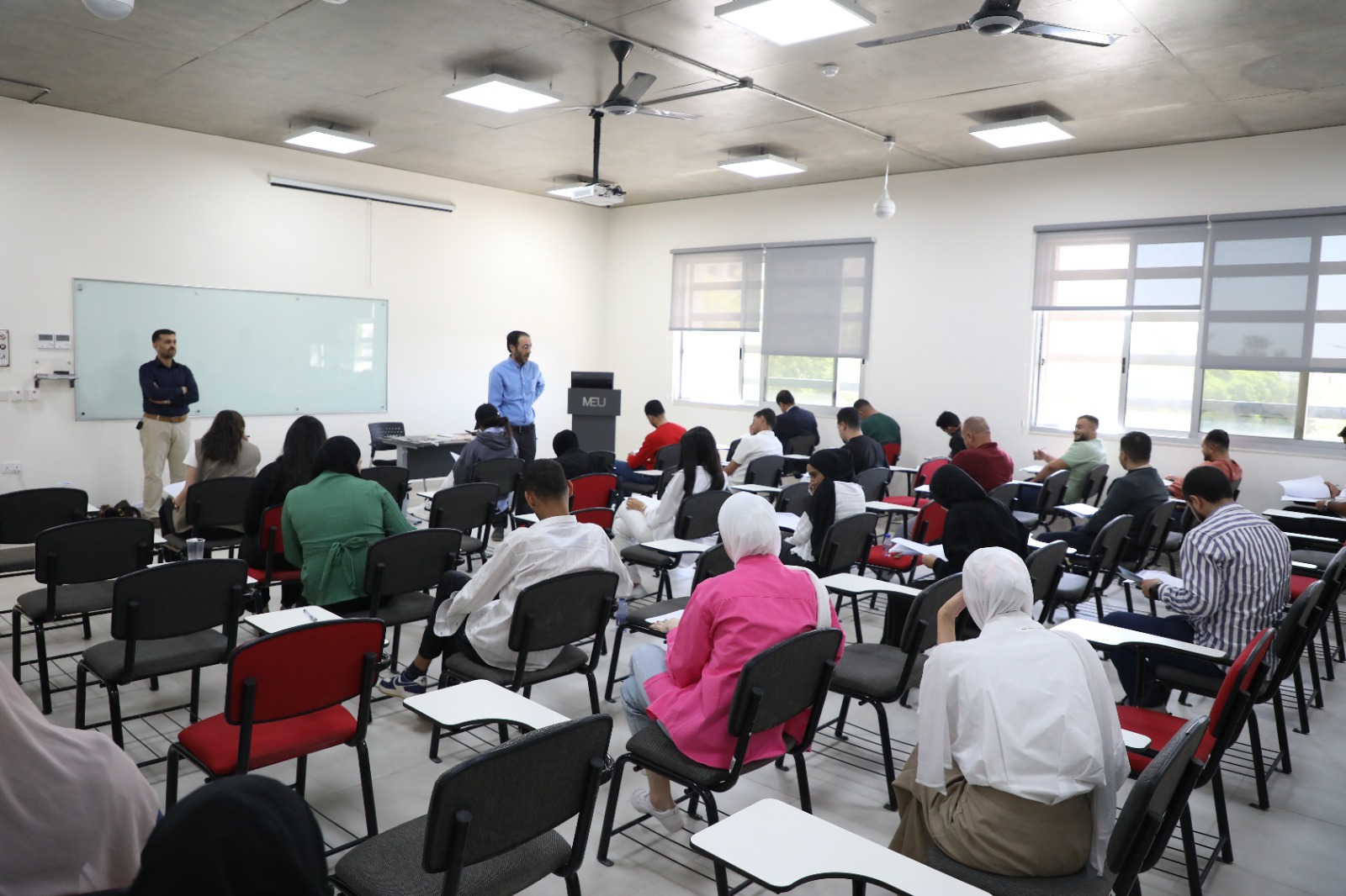 Madar Al-Saa Images 0.00823841825522409