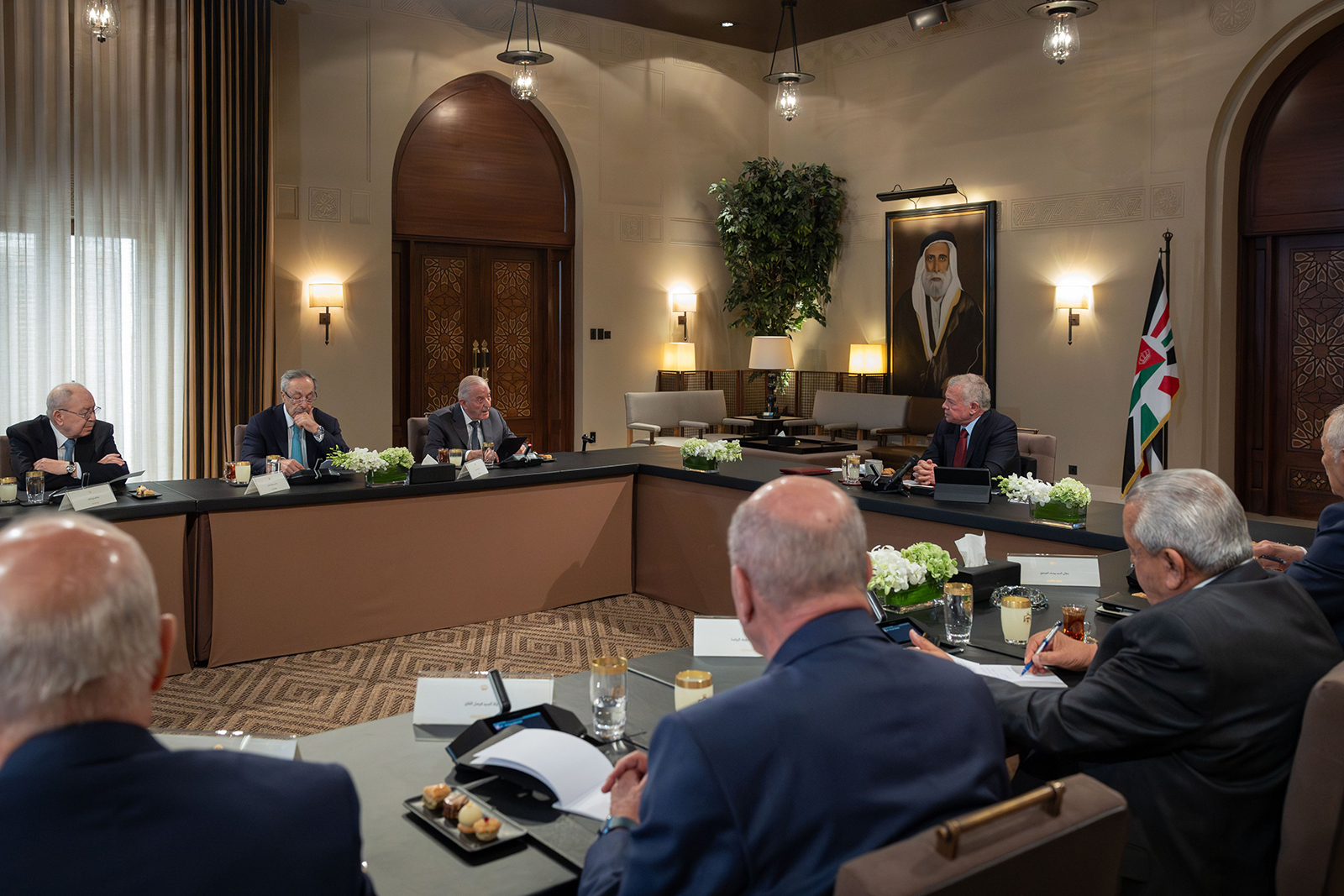 Madar Al-Saa Images 0.7016126781566859