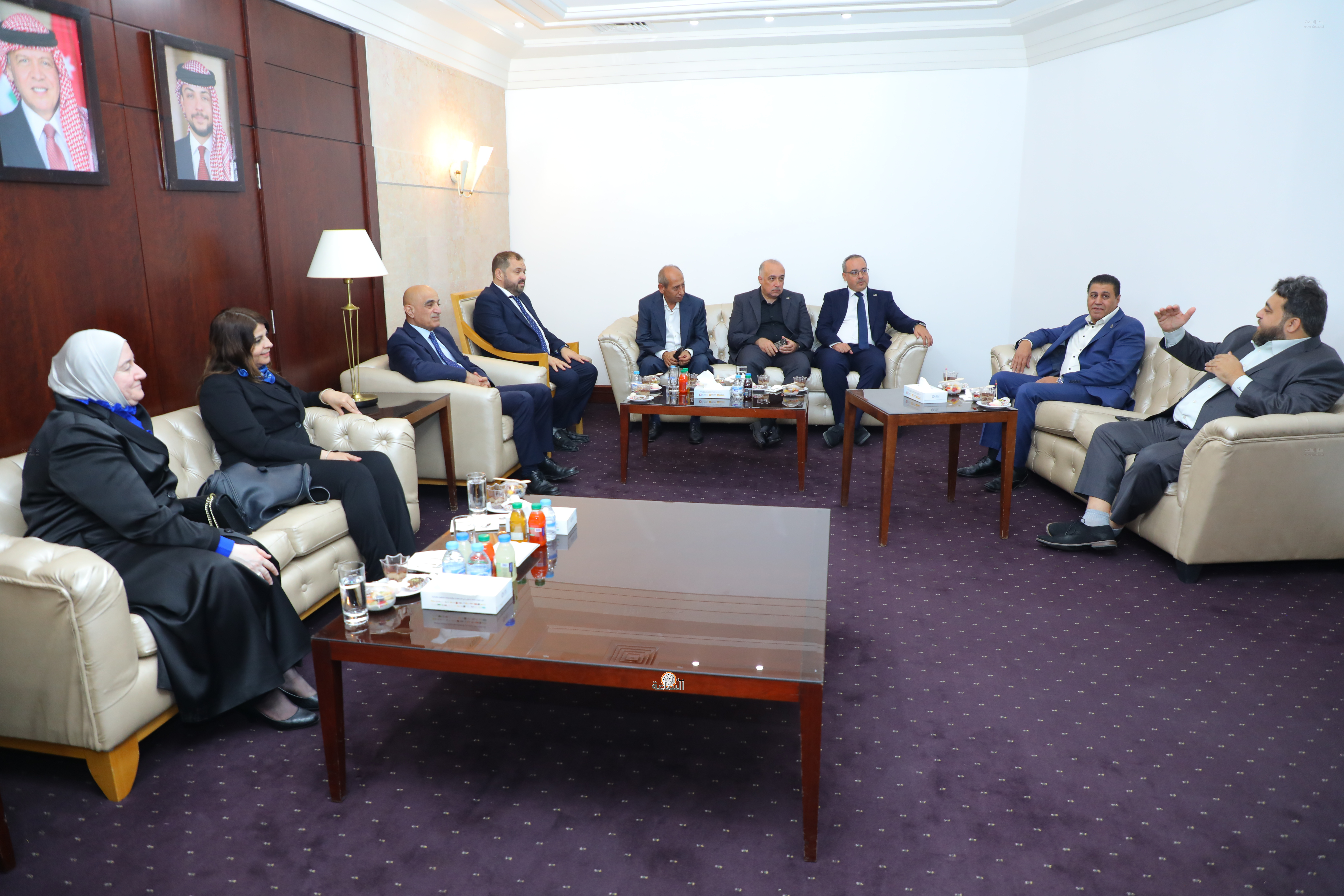 Madar Al-Saa Images 0.14752984315381357