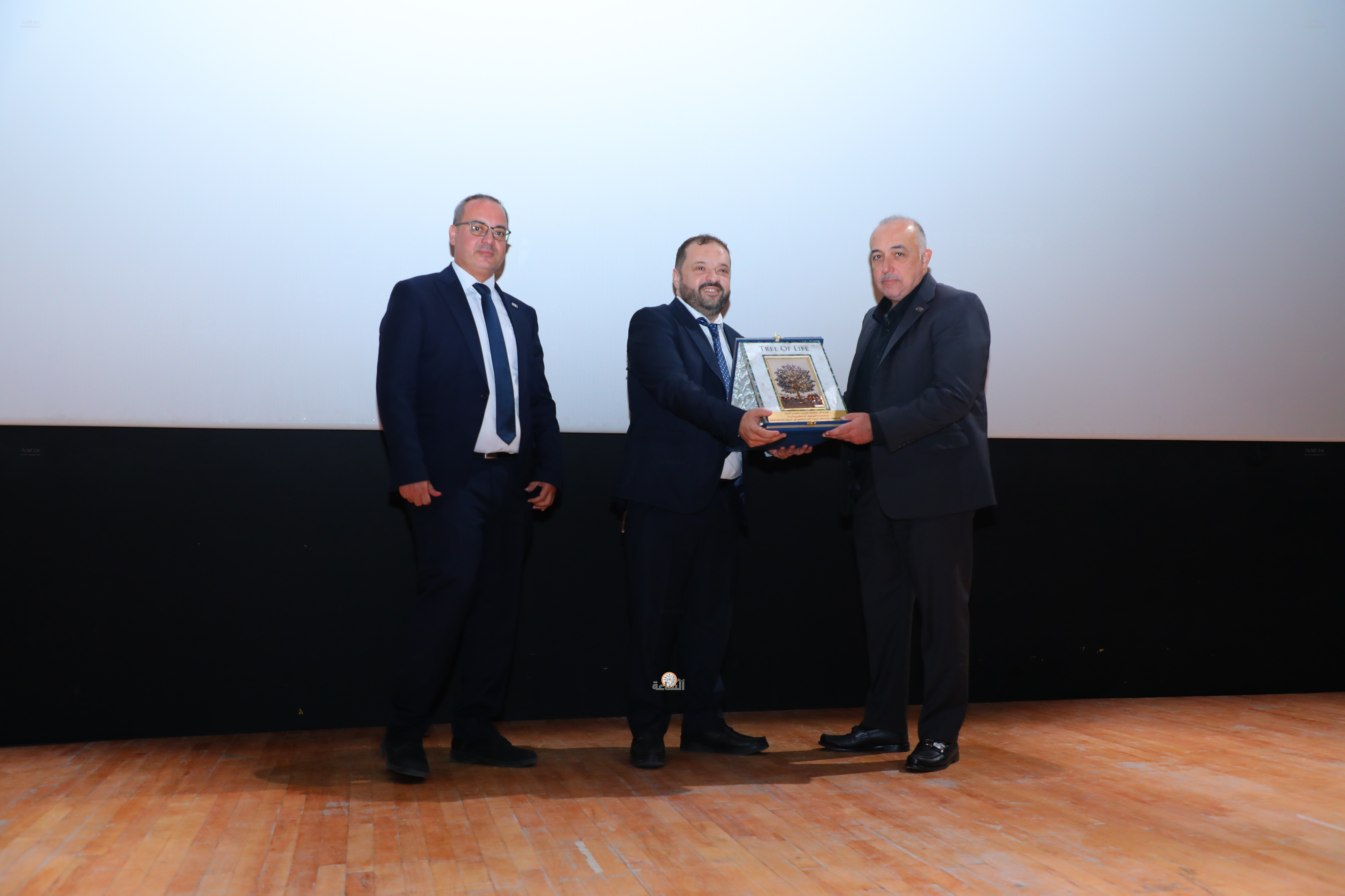 Madar Al-Saa Images 0.4839020595363468