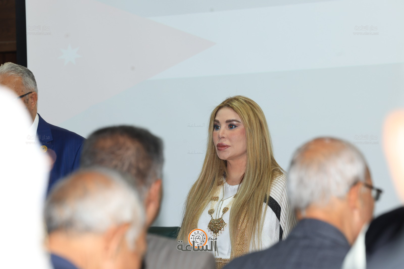 Madar Al-Saa Images 0.9443425217368497